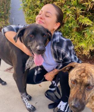 Sammie Cimarelli has two pet dogs as part of her family.